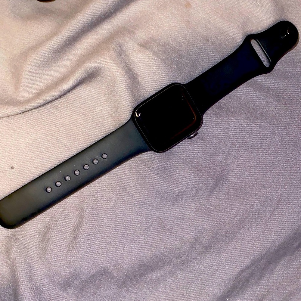 Apple watch series 6 40mm.